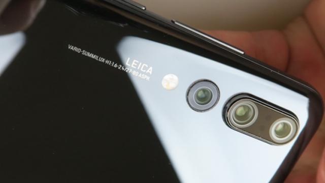<b>Huawei P20 Pro va primi funcția de înregistrare automată în 960fps la detecția de mișcare; Update-ul așteptat până la final de an</b>Pe lângă actualizarea anterioară adusă lui Huawei P20 Pro, se pare că firma chineză mai lucrează la un update menit să ofere un feature foarte interesant pe telefonul cu 3 camere foto în spate. Potrivit celor de la XDA, smartphone-ul va primi