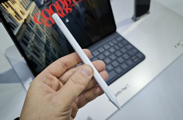 Xiaomi Pad 7, Pad 7 Pro - Fotografii hands-on (MWC 2025): IMG_20250302_160531.jpg