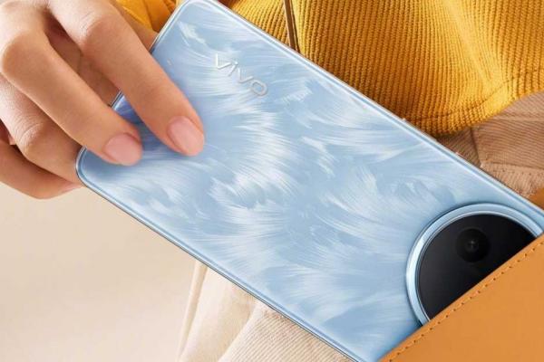 vivo Y300i lansat oficial: Smartphone midrange cu baterie de 6500 mAh, procesor Snapdragon 4 Gen 2, până la 512 GB de stocare