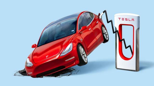 <b>Tesla se prăbușește: vânzările scad masiv, acțiunile pierd 50% din valoare, iar Musk agită piața cu declarații politice</b>Tesla trece printr-o perioadă neagră, cu vânzări în cădere liberă și o capitalizare de piață înjumătățită după victoria lui Donald Trump în alegerile prezidențiale din SUA. Acțiunile companiei conduse de Elon Musk au scăzut cu peste 8% într-o singură zi
