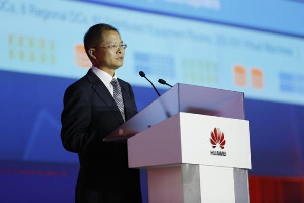 CEO-ul Huawei consideră smartwatch-urile inutile