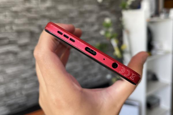 Motorola Moto G84 5G: Baterie de 5000 mAh care livrează pe reţeta tipică Moto