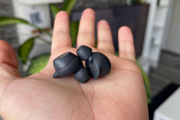 Samsung Galaxy Buds FE - Fotografii