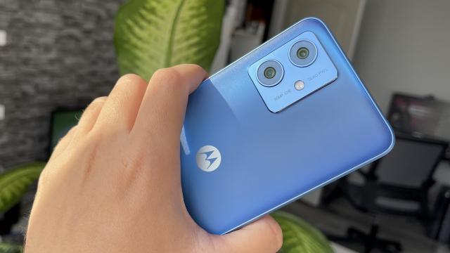 <b>Motorola Moto G54 5G Power Edition: Hardware de battery phone, cu un pic de „extra”</b>Motorola ne propune un battery phone prin intermediul lui Moto G54 5G Power Edition, iar "cheia" acestui produs este bateria de 6000 mAh. Vedem tot mai rar astfel de terminale şi cred că în afară de experimente Ulefone, iHunt şi Galaxy M-uri nu prea mai