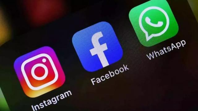 <b>Contul tău de Facebook și WhatsApp poate fi spart mai uşor acum prin această metodă</b>O nouă modalitate de a sparge conturi de WhatsApp şi Facebook s-a propagat în România în ultima vreme şi a luat aşa multă amploare, încât a simţit nevoia să intervină Directoratul Naţional de Securitate Cibernetică. Ce alertă a transmis şi despre