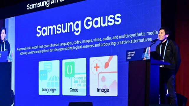 <b>Rival serios pentru ChatGPT, Bard, Dall-E! Samsung dezvăluie „Gauss”, model AI ce generează text, scrie cod, creează imagini</b>Recent a avut loc un eveniment important în Coreea de Sud și anume Samsung AI Forum 2023. În cadrul acestei conferințe compania sud-coreeană a dezvăluit un model de inteligență artificială rival pentru ChatGPT de la Open AI, respectiv Bard de la Google