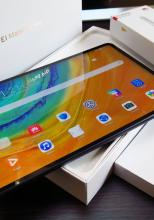 Huawei MatePad Pro Unboxing: tabletă cu multe premiere + stylus şi tastatură într-un bundle de iPad Killer (Video)