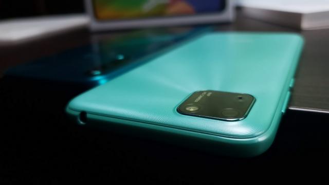 <b>Huawei Y5p: ce primeşti pe un smartphone de doar 399 lei; Care sunt avantajele modelelor Y5p, Y6p?</b>Criza economică nu a venit, dar nici nu ne dau banii afară din casă, aşa că telefoanele de buget au fost luate de colimator de o bună parte din public. Săptămâna trecută scriam despre Huawei Y6p