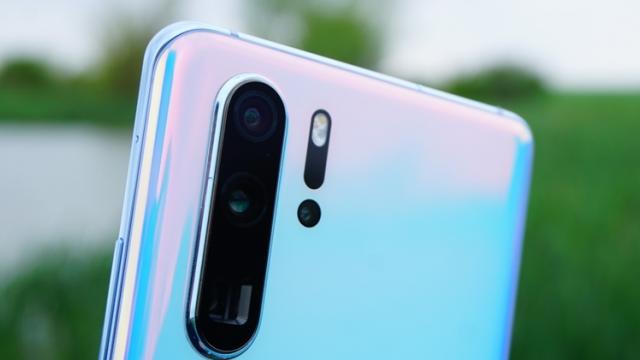 <b>Mini Turul Magazinelor #138: Huawei P30 Pro şi Redmi 9 la preţ bun, router TP-Link la ofertă şi monitor LED de gaming</b>Încheiem săptămâna cu o serie de oferte într-un Mini Tur al Magazinelor şi de această dată avem 4 produse tentante. E vorba despre un Huawei P30 Pro la o sumă corectă, dar şi un Redmi 9 proaspăt 