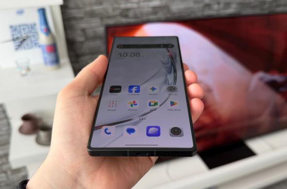 Redmagic 11 Air - Design: Design_ (5).jpg