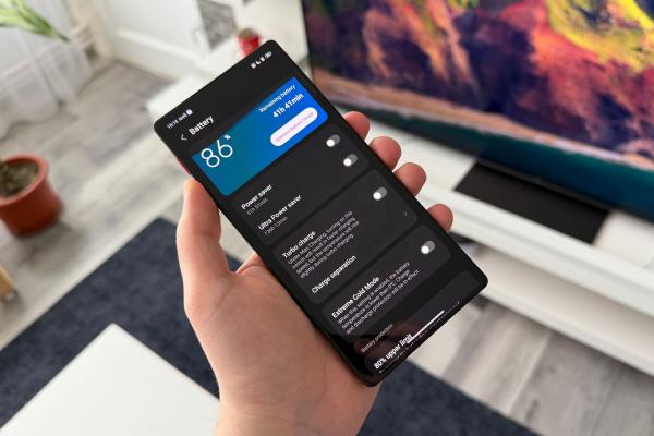 Redmagic 11 Air: Baterie de 7000 mAh pentru ore bune de gaming, mod Bypass 