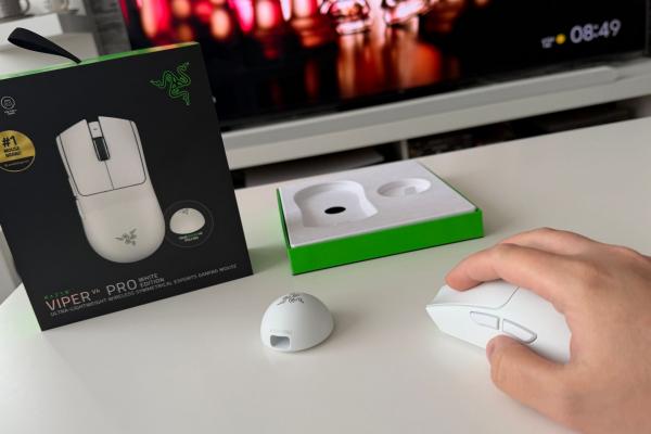 RAZER Viper V4 Pro - Fotografii