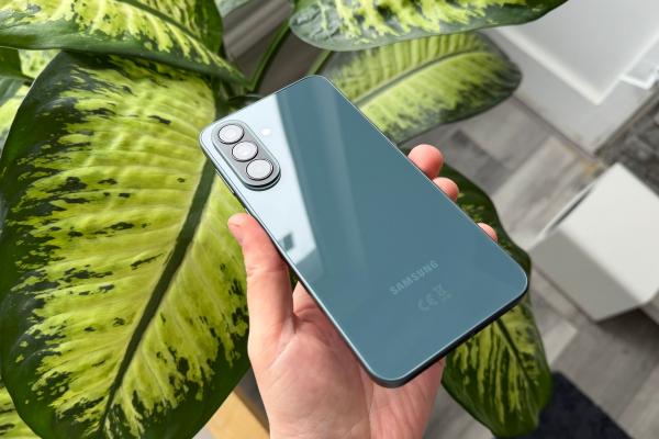 Samsung Galaxy A37 - Unboxing