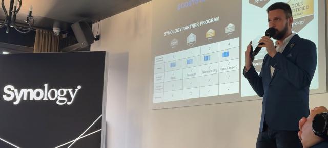 Synology își mută strategia spre enterprise; storage distribuit, all-flash și AI pentru supraveghere