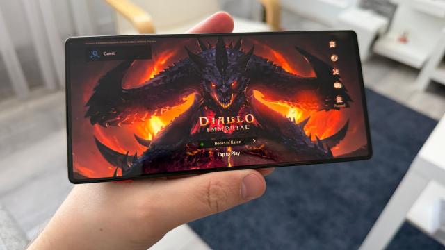 <b>Redmagic 11 Air review detaliat în limba română (evaluare Mobilissimo)</b>Văzând că trendul telefoanelor subțiri începea să prindă pe piață, cei de la Redmagic au decis ca în 2025 să aducă pe piață și un smartphone slim de gaming, sub forma lui Redmagic 10 Air. Noi l-am testat la vremea apariției