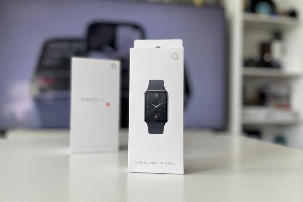 Xiaomi Smart Band 8 Pro - Unboxing