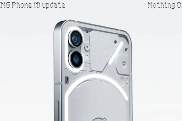 Nothing Phone (1) primeşte o actualizare cu integrare ChatGPT, RAM Booster, alte funcţii importante
