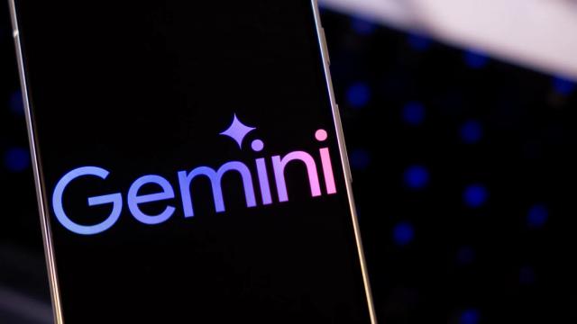 <b>Gemini se deschide către Spotify; noua funcție promite integrare simplă a serviciilor de muzică</b>Asistentul Gemini ar putea în curând să suporte servicii de muzică precum Spotify, potrivit unor observații recente descoperite în setările Gemini. Această nouă funcționalitate ar permite integrarea serviciilor terțe de streaming muzical, un pas așteptat