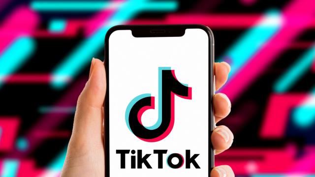 <b>ByteDance anunță că nu intenționează să vândă TikTok, chiar dacă SUA a votat pentru interzicerea sa</b>Ieri v-am anunțat că Administrația Biden a promulgat legea prin care ByteDance este obligată să vândă aplicația TikTok către un investitor american. Șeful companiei chineze, Show Zi Chew, a ieșit în față și a promit lansarea unor acțiuni în justiție