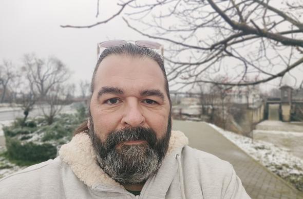 Motorola RAZR 2022 - Mostre Foto (selfie): IMG_20230127_141834793_PORTRAIT.jpg