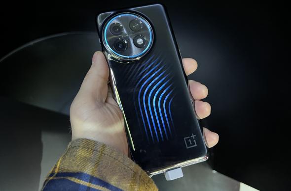 OnePlus 11 Concept - Fotografii hands-on MWC 2023: OnePlus-11-Concept_034.jpg