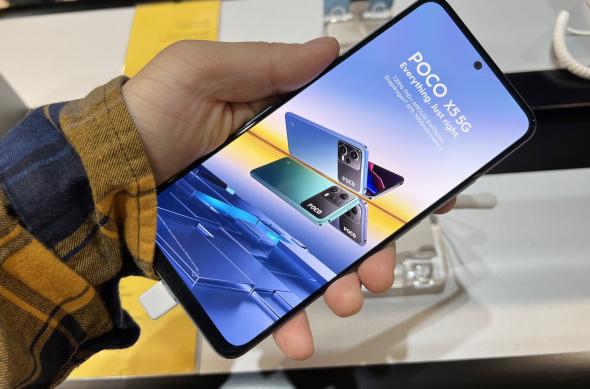 POCO X5 5G - Fotografii hands-on MWC 2023: Photo 27.02.2023, 10 02 52.jpg