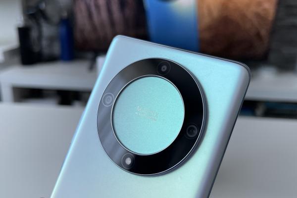 HONOR Magic5 Lite: Cameră de mid-range tipic, cu Night Mode bunicel și selfie-uri reușite