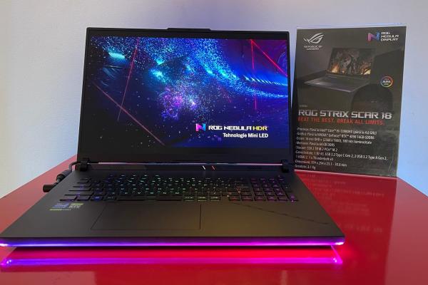 ASUS ROG Strix Scar - Lansare