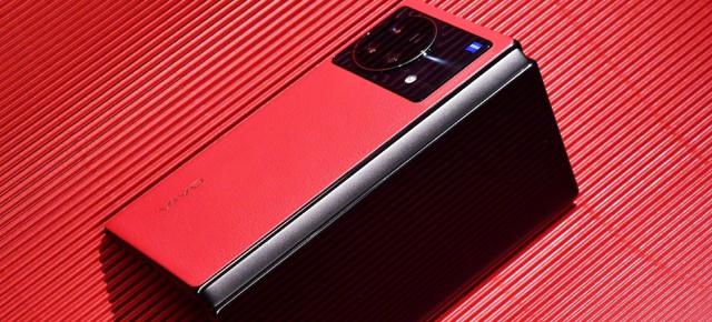 vivo X Fold2 are câteva specificații dezvăluite; Ar putea fi primul telefon pliabil cu procesor Snapdragon 8 Gen 2 din 2023