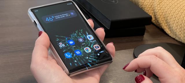 MWC 2023: Motorola Moto RIZR Concept - smartphone-ul rulabil al viitorului primește un video hands-on direct din Barcelona