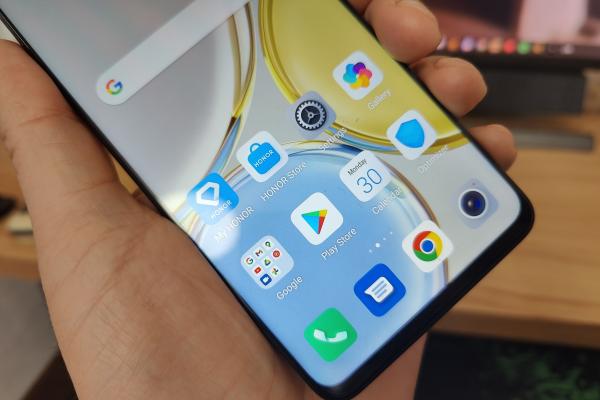 Honor Magic 4 Lite - Galerie foto Mobilissimo.ro