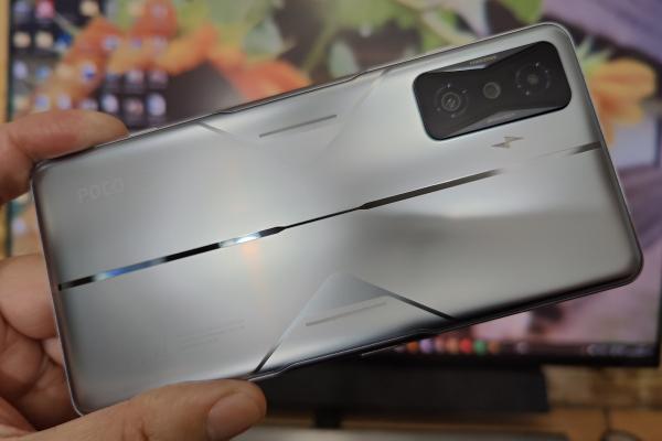 POCO F4 GT review detaliat în limba română (Evaluare Mobilissimo)
