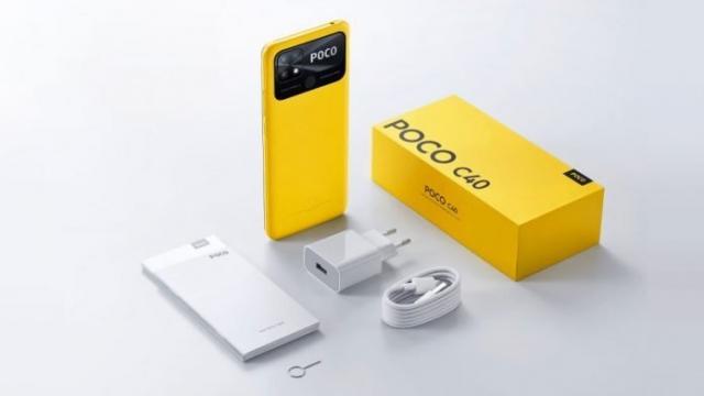 <b>POCO C40 este acum oficial; Battery phone de 6000 mAh, cu ecran generos de 6.71 inch și procesor inedit - JLQ JR10</b>La o zi distanță de teaser-ul care ne anunța despre lansarea lui POCO C40 pe piața globală, iată că telefonul a devenit între timp oficial, fiind dezvăluit în Vietnam. Avem astfel detaliile complete, de la dotări și până la preț