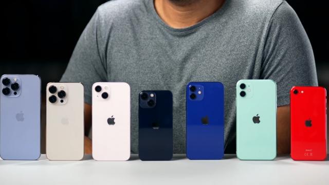 <b>Un iPhone ar putea costa 6000 de dolari în 2032 dacă se păstrează ritmul actual al inflaţiei; Cât vor costa telefoanele OnePlus şi Sony?</b>Cuvântul "inflaţie" este pe buzele tuturor în aceste zile şi pe bună dreptate, deoarece preţurile au explodat. Şi nu doar la gadgeturi, ci şi la alimente şi combustibil. Cei de la Phone Arena citează un studiu realizat de Mozillion, care a analizat