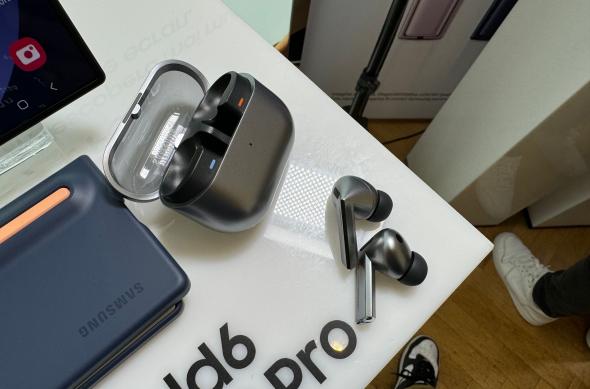 Samsung Galaxy Buds3 Pro - Fotografii hands-on: Samsung-Galaxy-Buds3-Pro_009.jpg