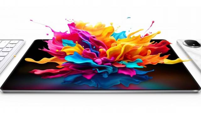 <b>HONOR are iPad Killer: MagicPad 2 vine cu ecran OLED 3K, procesor Snapdragon 8s Gen 3</b>HONOR tocmai a anunţat una dintre cele mai puternice tablete de pe piaţă şi e vorba aici despre HONOR MagicPad 2. Acest model de dispozitiv vine cu un ecran OLED şi un puternic procesor Qualcomm Snapdragon 8s Gen 3