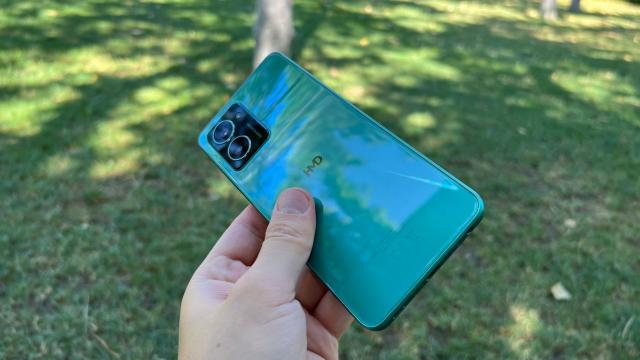<b>HMD Pulse Pro: Benchmark-uri de nivelul unui Moto g23, Nokia G22, fără surprize de la procesorul Unisoc</b>Deși privit din exterior HMD Pulse Pro arată cu adevărat special, mai ales pe verde și cu spatele din sticlă, la interior componentele sunt mai cuminți decât ne-am fi așteptat. La fel ca multe alte modele Nokia și acest HMD merge pe ruta unui 