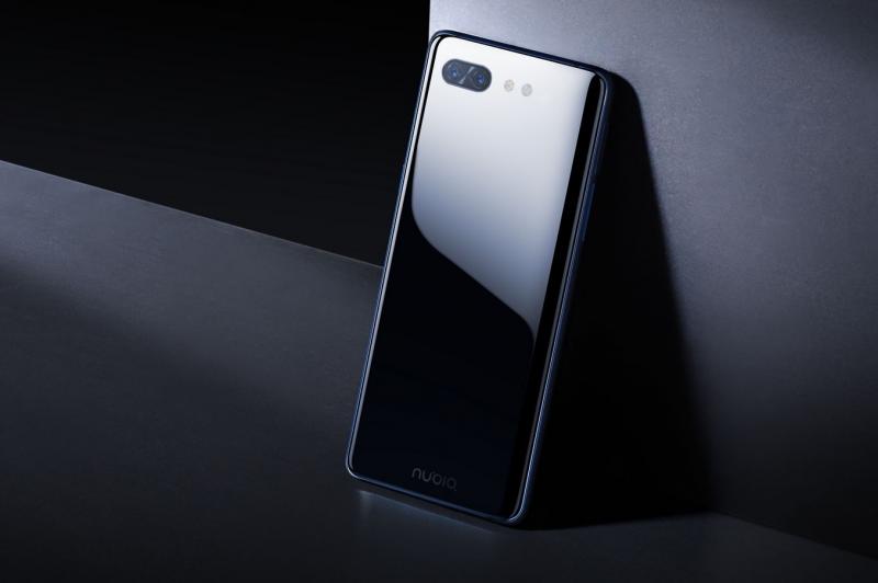 ZTE Nubia X - Fotografii oficiale: ZTE-Nubia-X_027.jpg