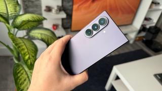 Samsung Galaxy Z Fold8 Ultra: Design familiar revizuit, cu o cută mai puțin vizibilă pentru panoul pliabil
