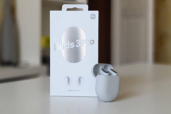 Redmi Buds 3 Pro Review: Căști wireless in-ear cu ANC hybrid și switch rapid între device-uri