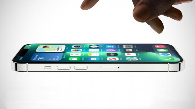 <b>iPhone 13 Pro și 13 Pro Max nu rulează încă jocurile și aplicațiile compatibile la 120Hz; Apple susține că va remedia problema curând</b>Pe 14 septembrie Apple lansa noua serie iPhone 13 ce aduce upgrade-uri față de generația precedentă. Vedetele sunt iPhone 13 Pro și 13 Pro Max întrucât ele sosesc cu display-uri OLED cu refresh rate de 120 Hz (Adaptiv). Totuși, această rată de refresh