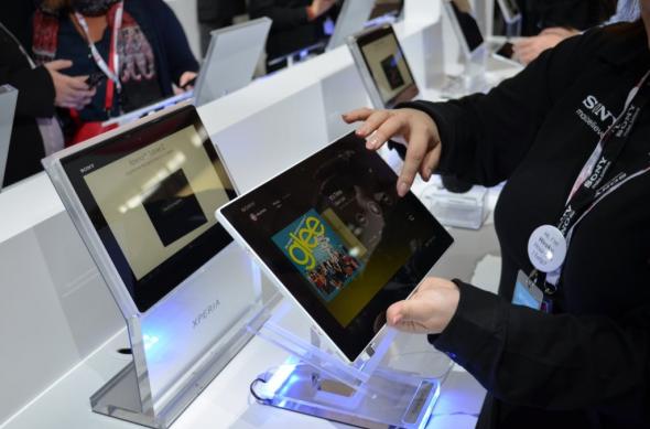 MWC 2013: Experienta hands on cu tableta Sony Xperia Tableta Z, cea mai subțire tableta din lume (Video): sony_xperia_tablet_z_13jpg.jpg