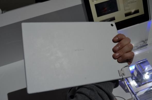 MWC 2013: Experienta hands on cu tableta Sony Xperia Tableta Z, cea mai subțire tableta din lume (Video): sony_xperia_tablet_z_05jpg.jpg
