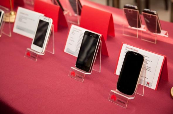 Huawei prezintă planurile și gama de telefoane pentru 2012: sgo_4718.jpg