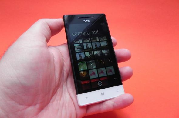Review HTC Windows Phone 8S: design plăcut, calitate audio și câteva defecte esențiale (Video): htc_windows_phone_8s_review_mobilissimi_ro_13.jpg
