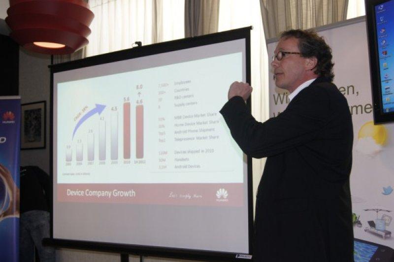 Huawei prezintă planurile și gama de telefoane pentru 2012: conferinta_huawei_12.jpg