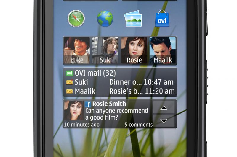 Nokia C6, un smartphone mic si stilat, dotat cu noul ecran ClearBlack: Nokia-C6_03.jpg