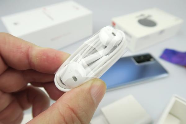 Huawei P40 Pro (acustică/ căști)