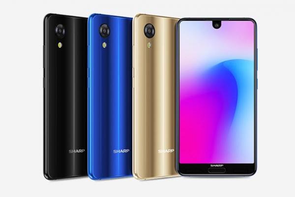 Sharp Aquos S3 Mini este o clonă midrange de Essential Phone, prin prisma camerei frontale cel puţin