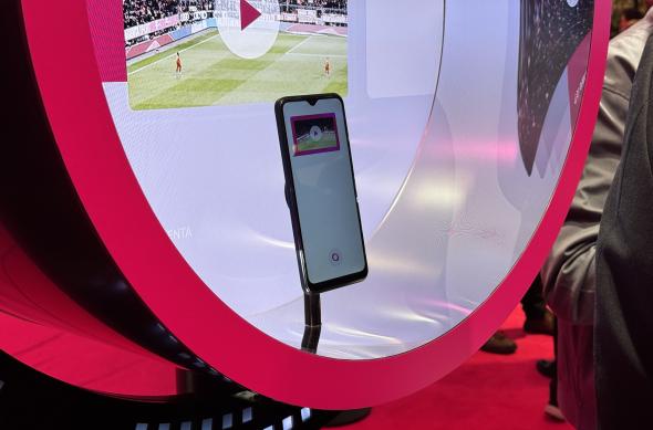 Telekom - Telefonul cu AI (MWC 2024): Photo 26.02.2024, 10 29 01.jpg